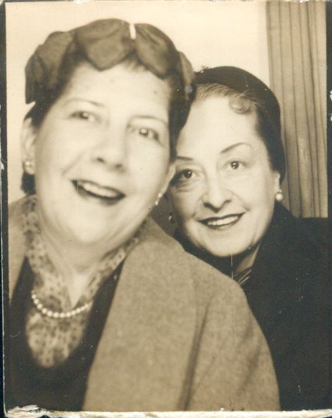 Tia Rosita y Mary, mama de Enrique